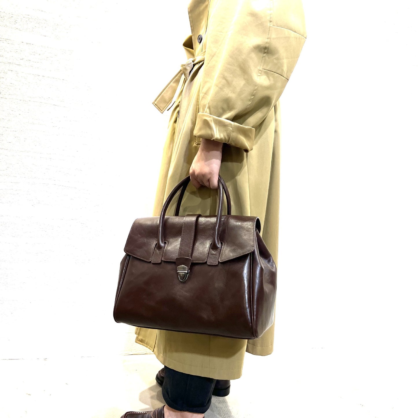 Vintage Handmade Vegetable Tanned Cowhide Oval Bag