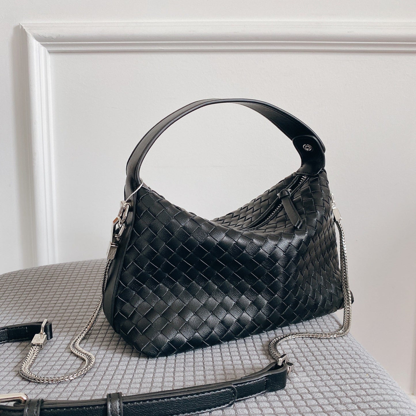 Women’s Hand-woven Cowhide Leather Small Bag