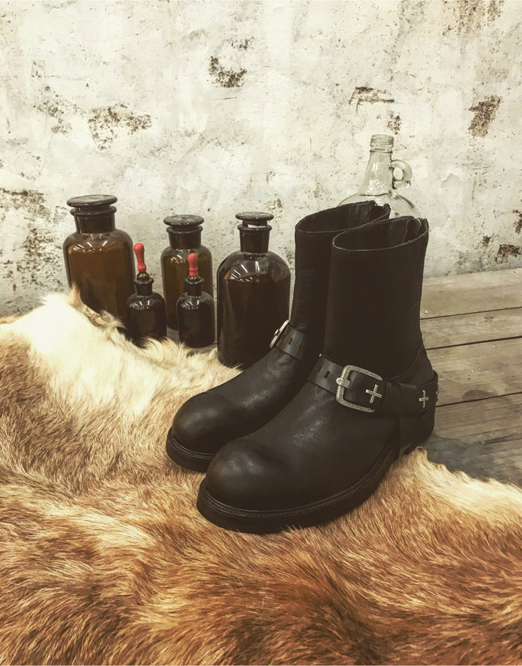 Rivet Black Punk Martin Boots with Thick Sole Zipper