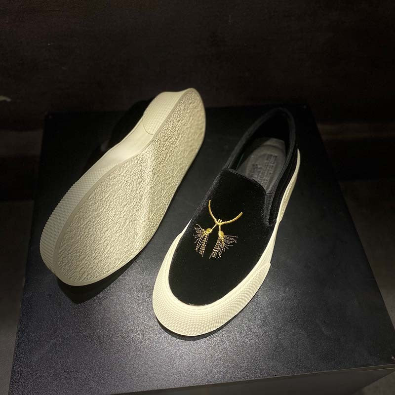 Breathable Men’s Slip-On Casual Youth Sneakers Black