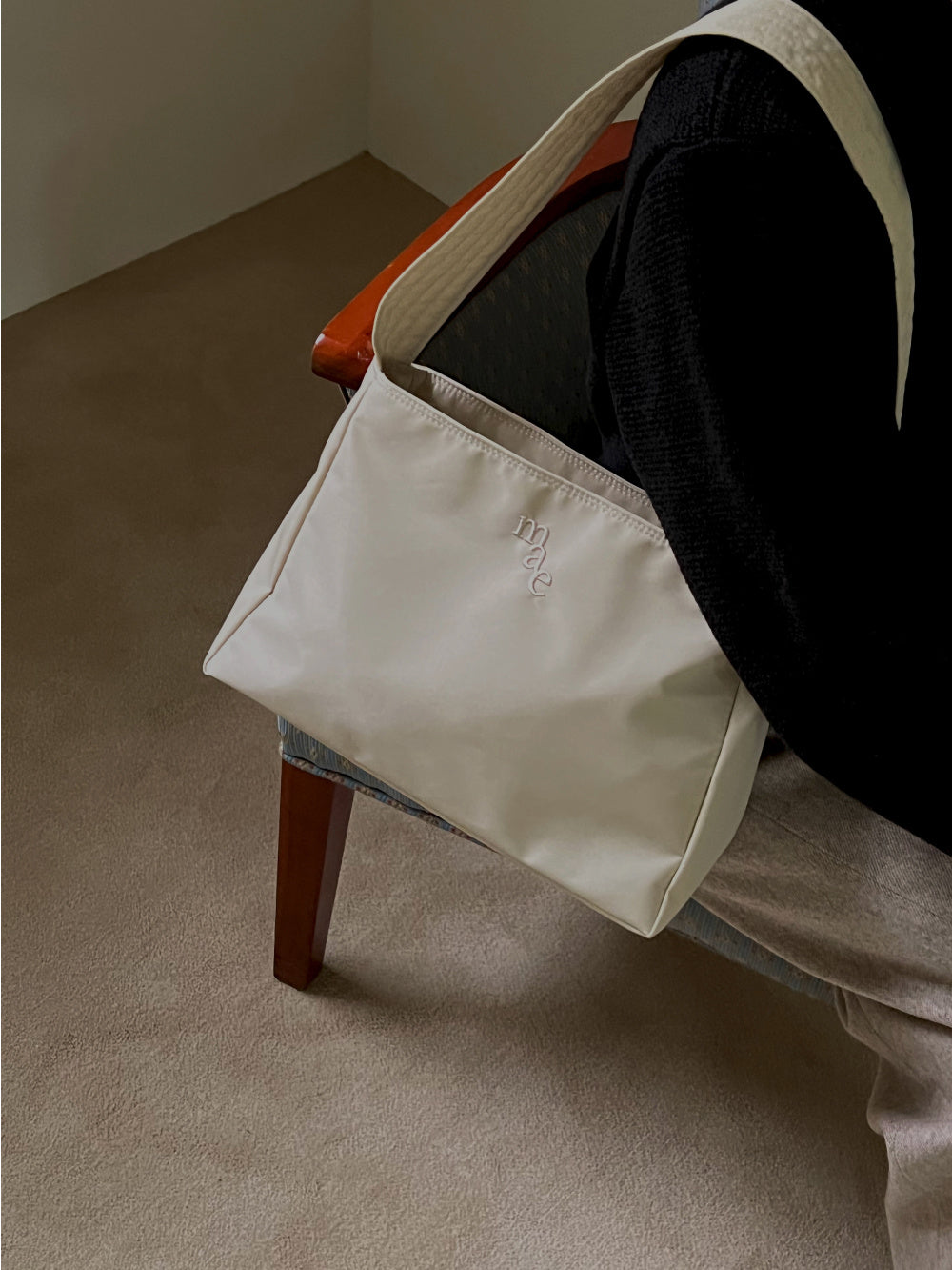 Women's Minimalist Solid Color Canvas Tote Bag