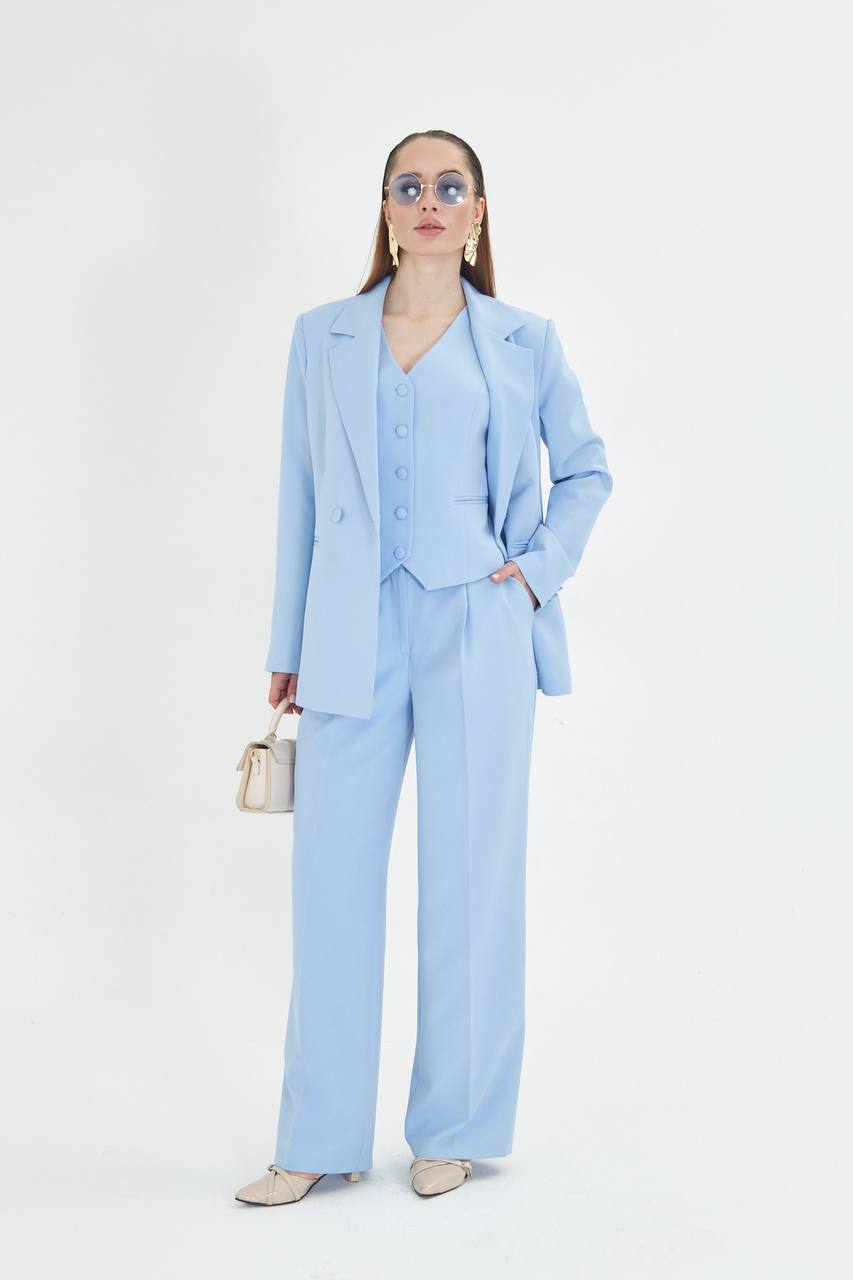 Women’s Pantsuit – Blazer & Wide-Leg Trousers