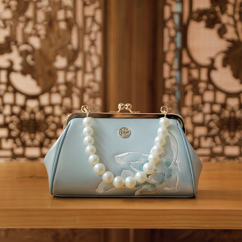 Hand-Embroidered Cowhide Han Chinese Clutch Bag