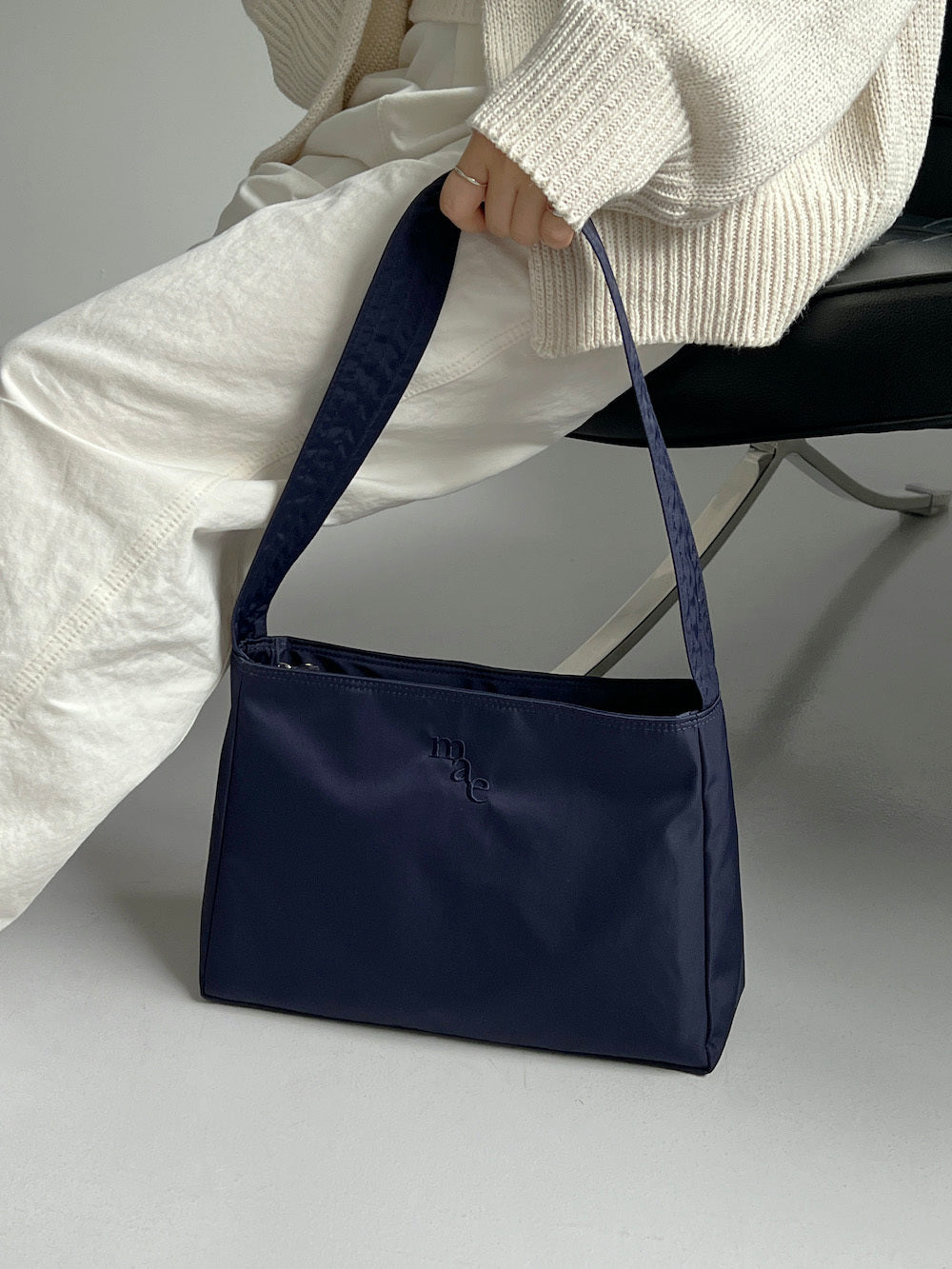 Women's Minimalist Solid Color Canvas Tote Bag