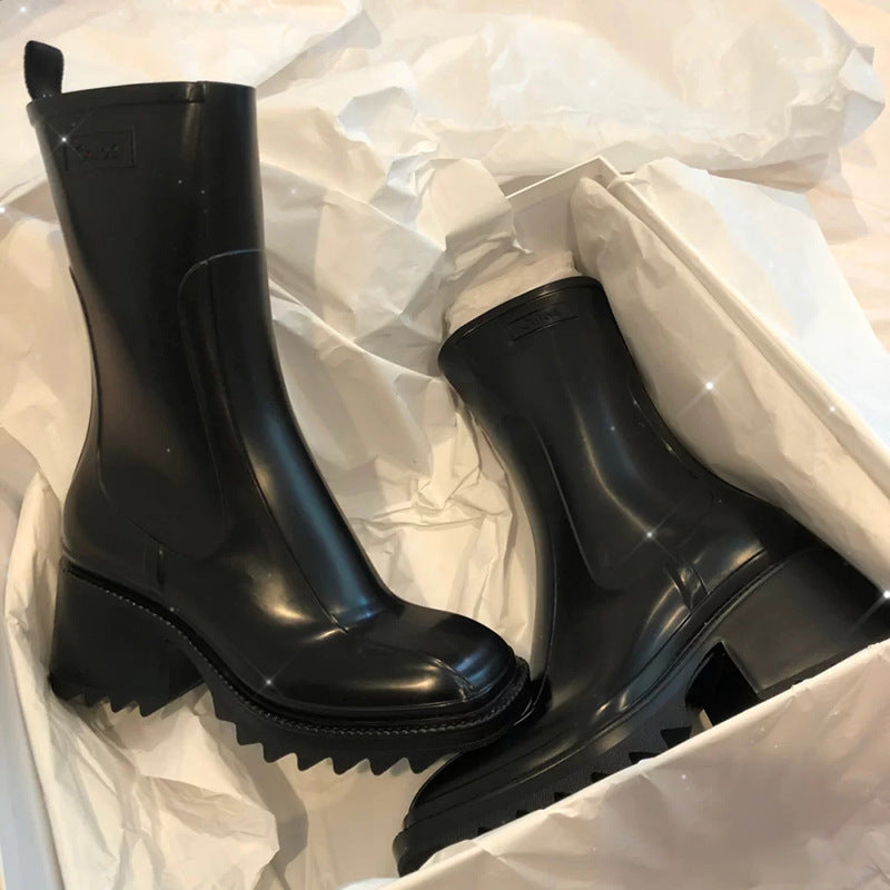 Women's Wavy Thick Sole Mid Boots Black Alpaca Skin