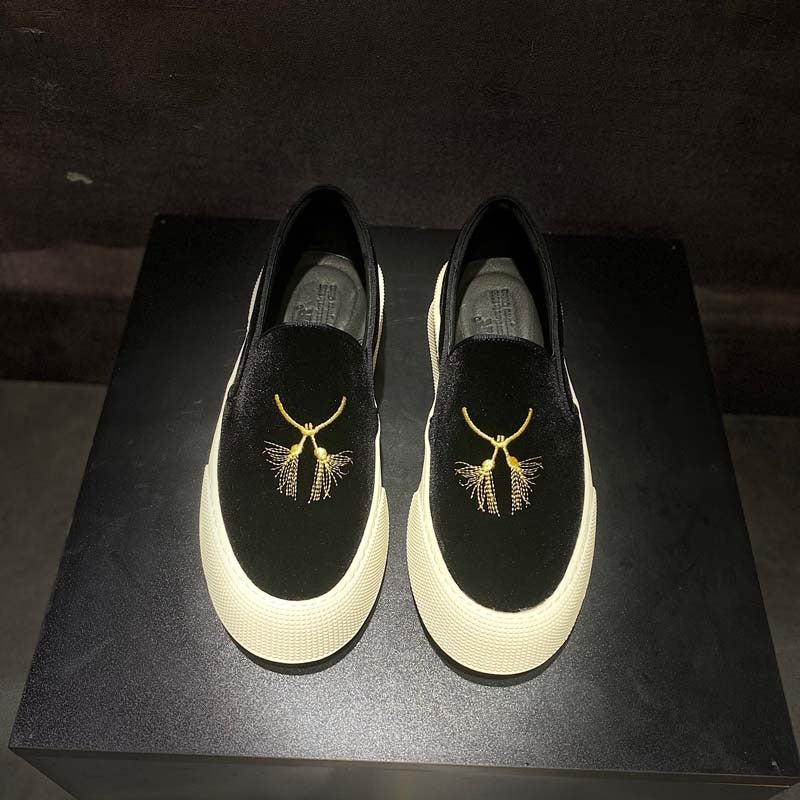 Breathable Men’s Slip-On Casual Youth Sneakers Black