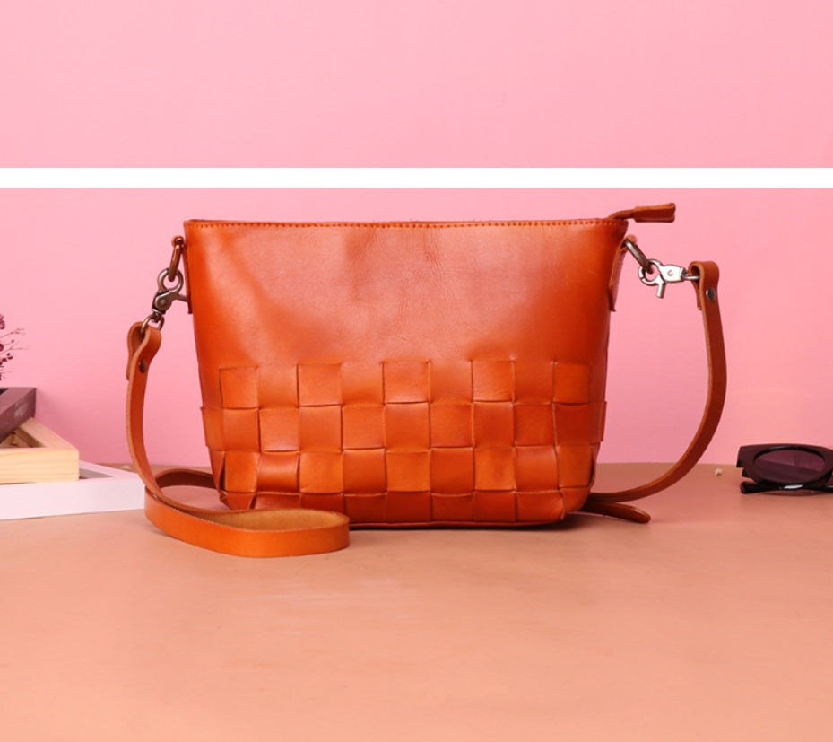 Retro fashion ladies shoulder bag