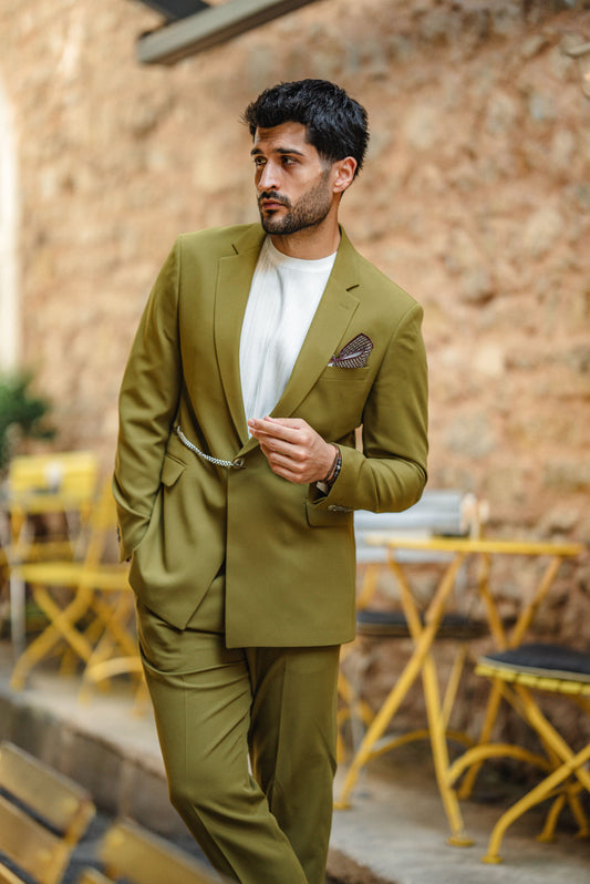 Luxury Green Men’s Special Design Suit with Chain Detailing