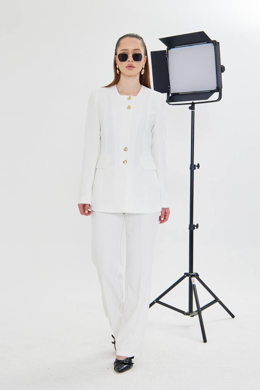 SuitLegacy Gold Buttoned Square Collar Women Suit