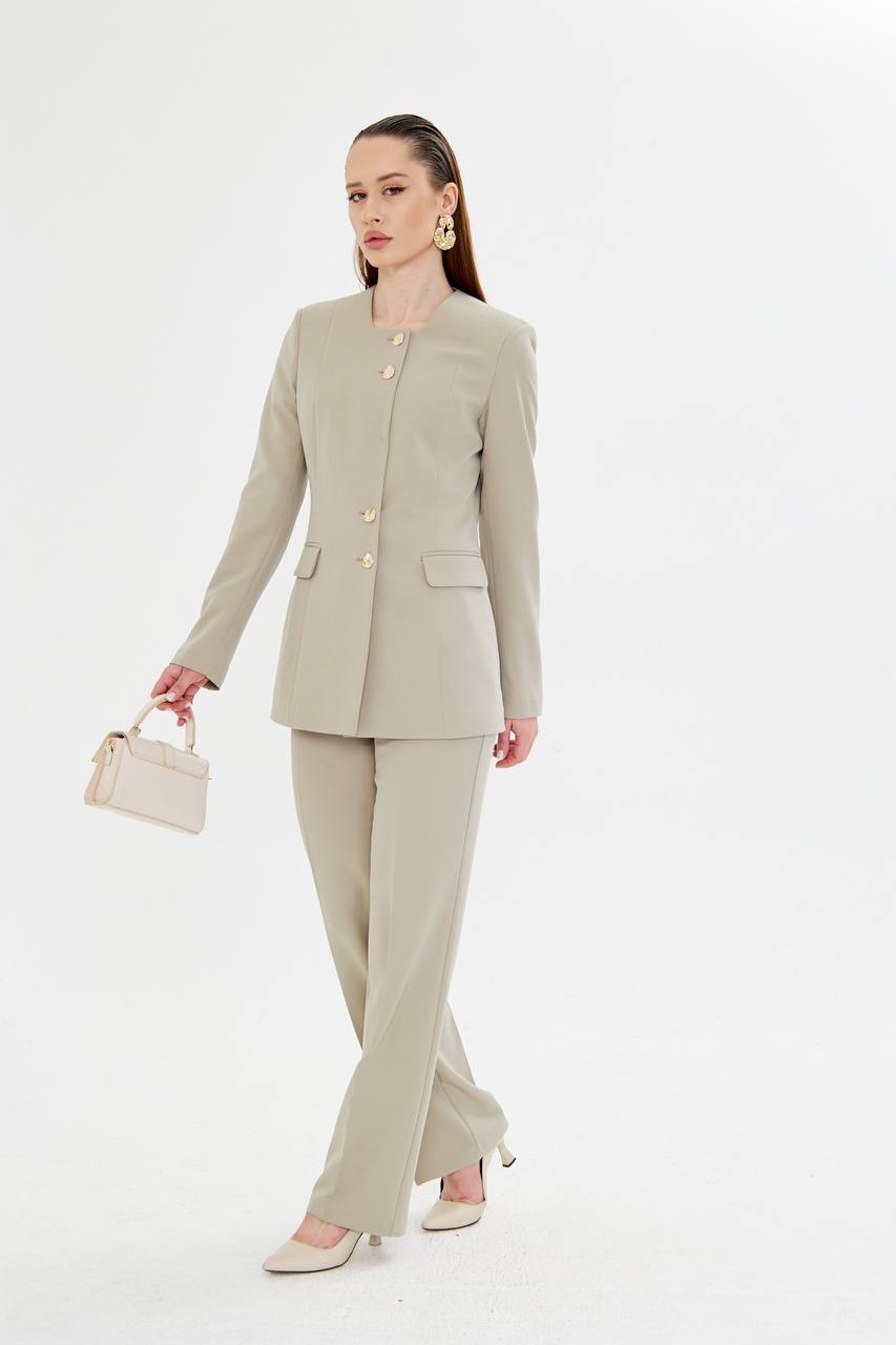 SuitLegacy Gold Buttoned Square Collar Women Suit