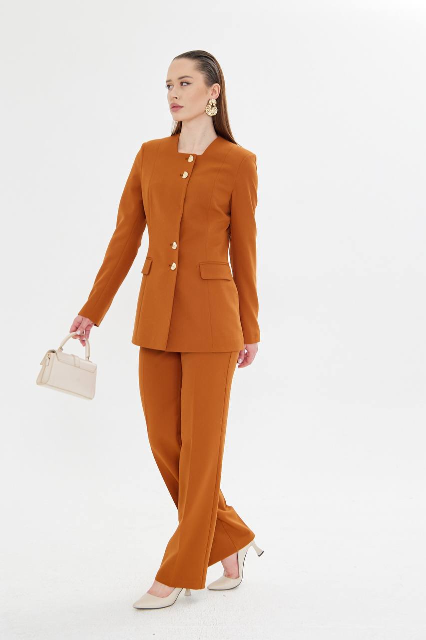 SuitLegacy Gold Buttoned Square Collar Women Suit
