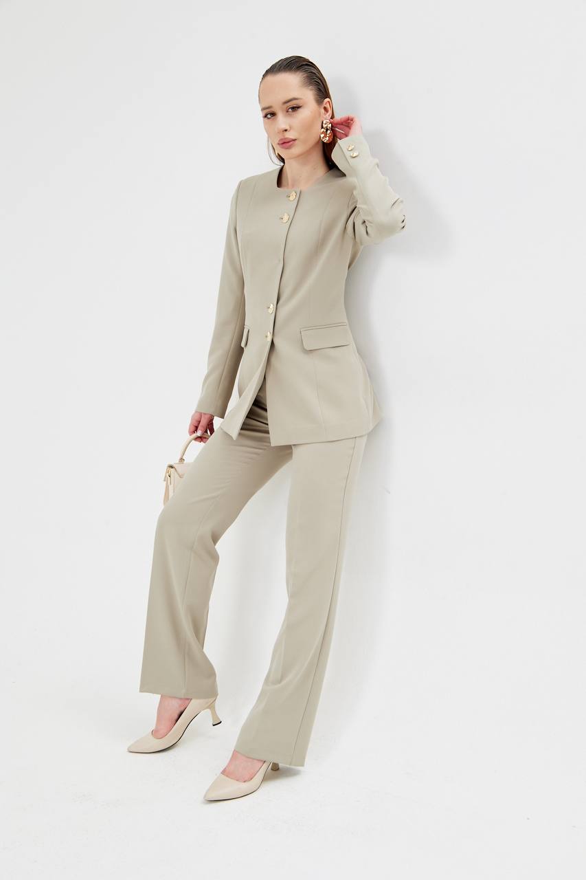 SuitLegacy Gold Buttoned Square Collar Women Suit