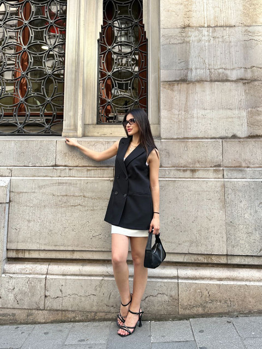 SuitLegacy Sleeveless Black Blazer for Women