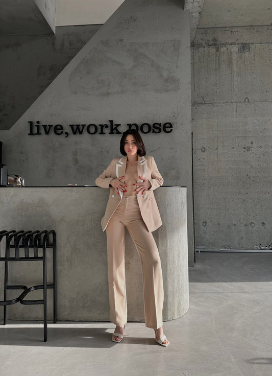 SuitLegacy Women’s Beige Suit with Contrast White Lapels