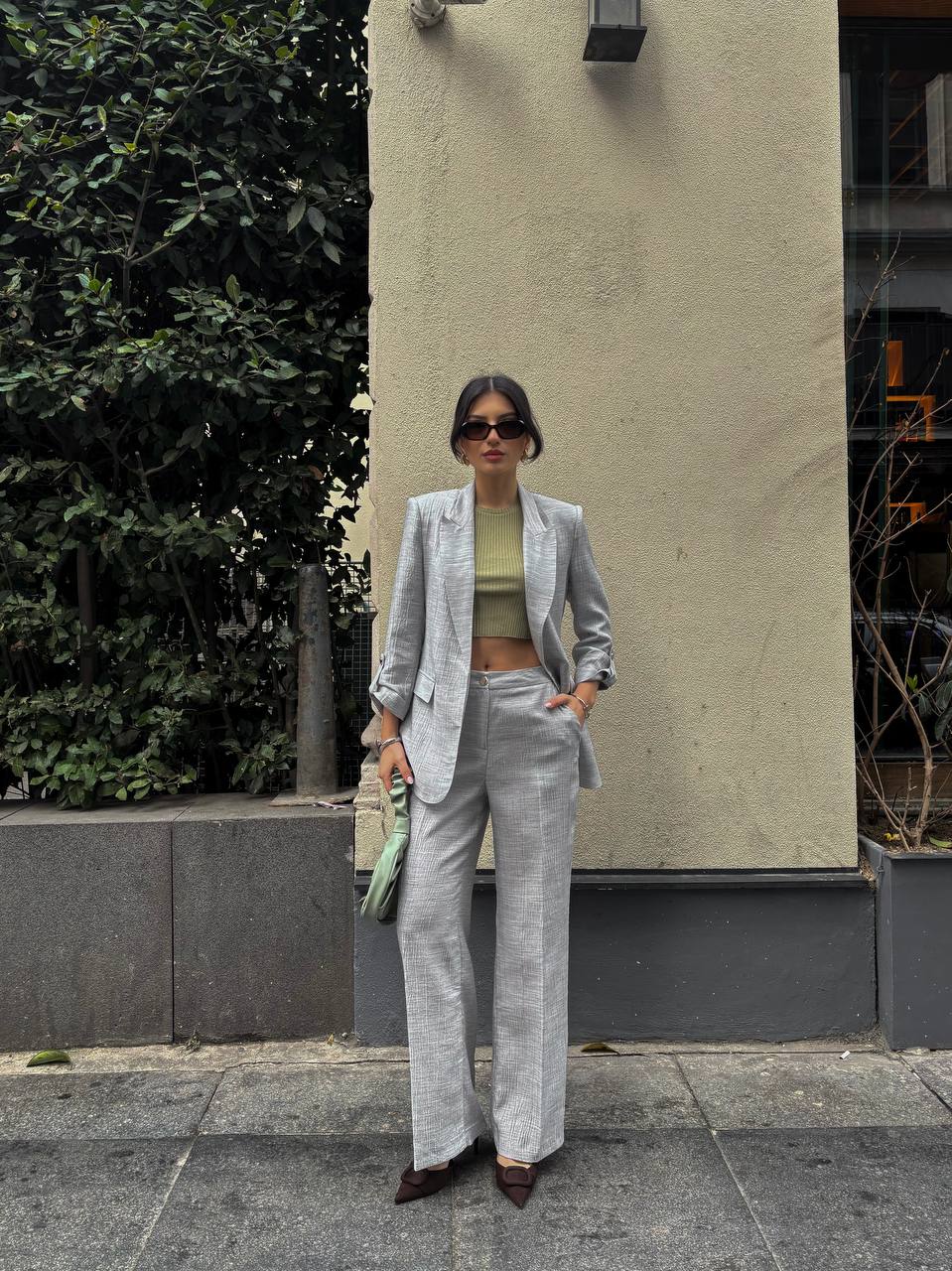 SuitLegacy Women's Grey Plaid Wide-Leg Pant Suit