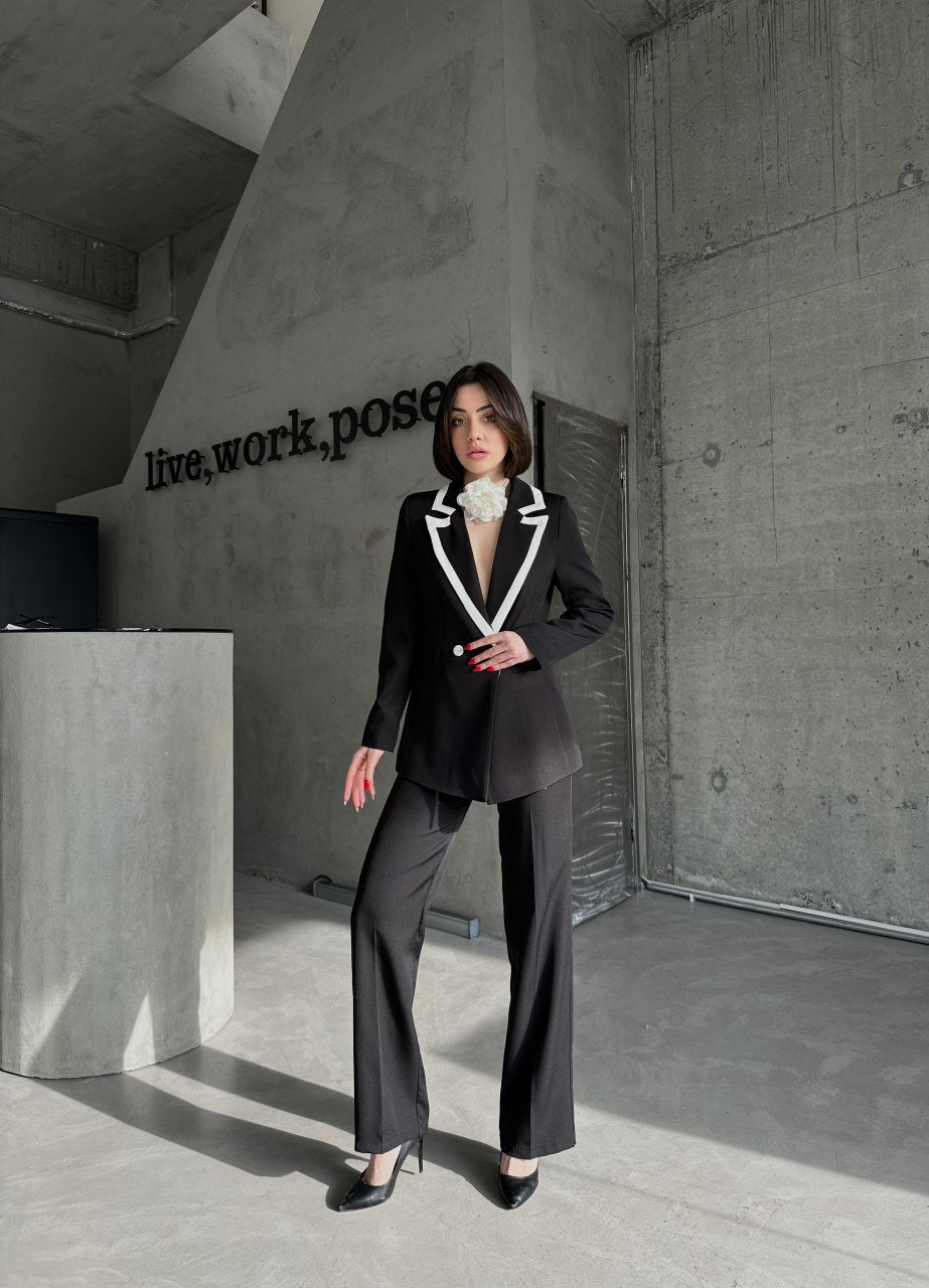 SuitLegacy Women's Black Suit with Contrast White Lapels