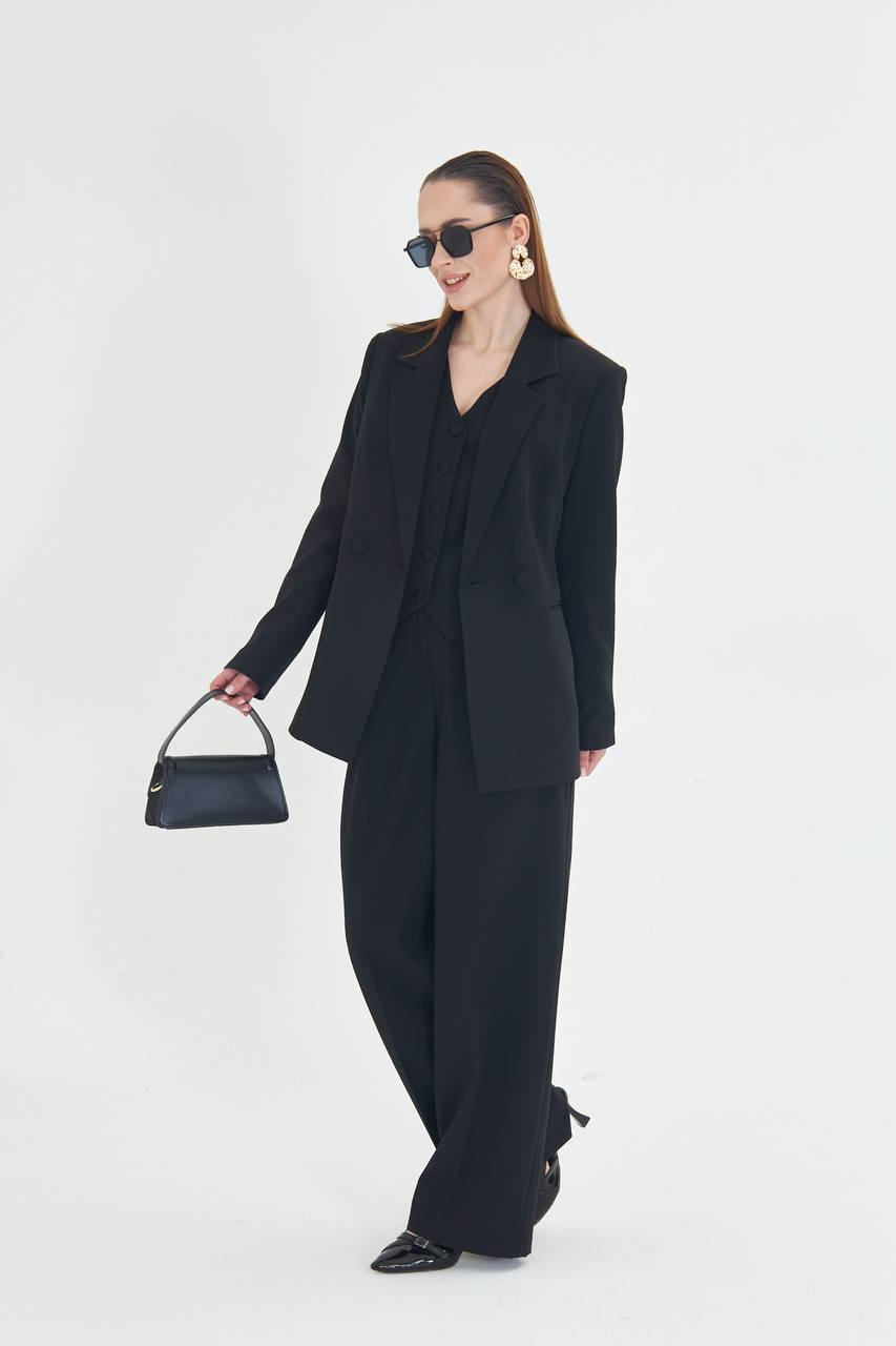 Women’s Pantsuit – Blazer & Wide-Leg Trousers