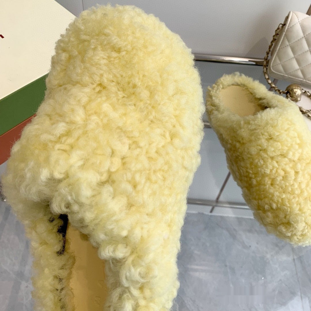 Four Seasons Closed Toe Horsehair Slippers Lovers Shoes