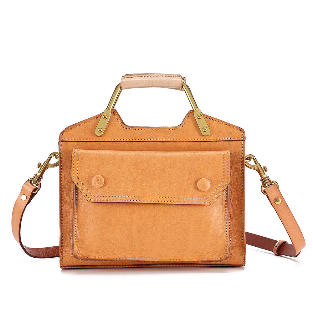 Fashionable Women's Retro Messenger Bag with Metal Accent